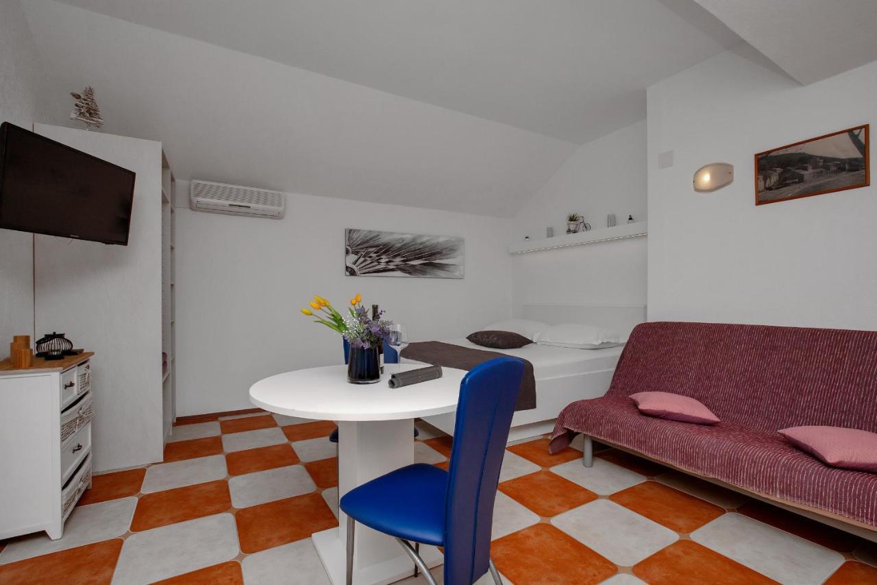 Appartement Apartman Toni à Drašnice Extérieur photo